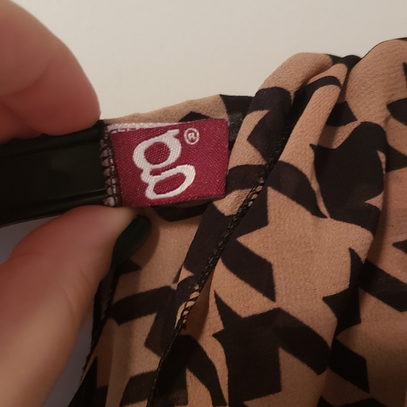 Houndstooth flowy vest - Picture 2 of 5